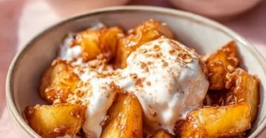 Gebackene Äpfel aus der Heißluftfritteuse, perfekt für ein gesundes Dessert